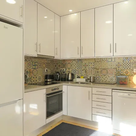 Apartment Beato Stylish & Cozy Apt - Riverside Small Balcony
